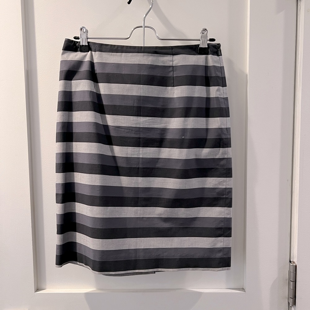 Halogen gray stripes pencil mini skirt - size 4